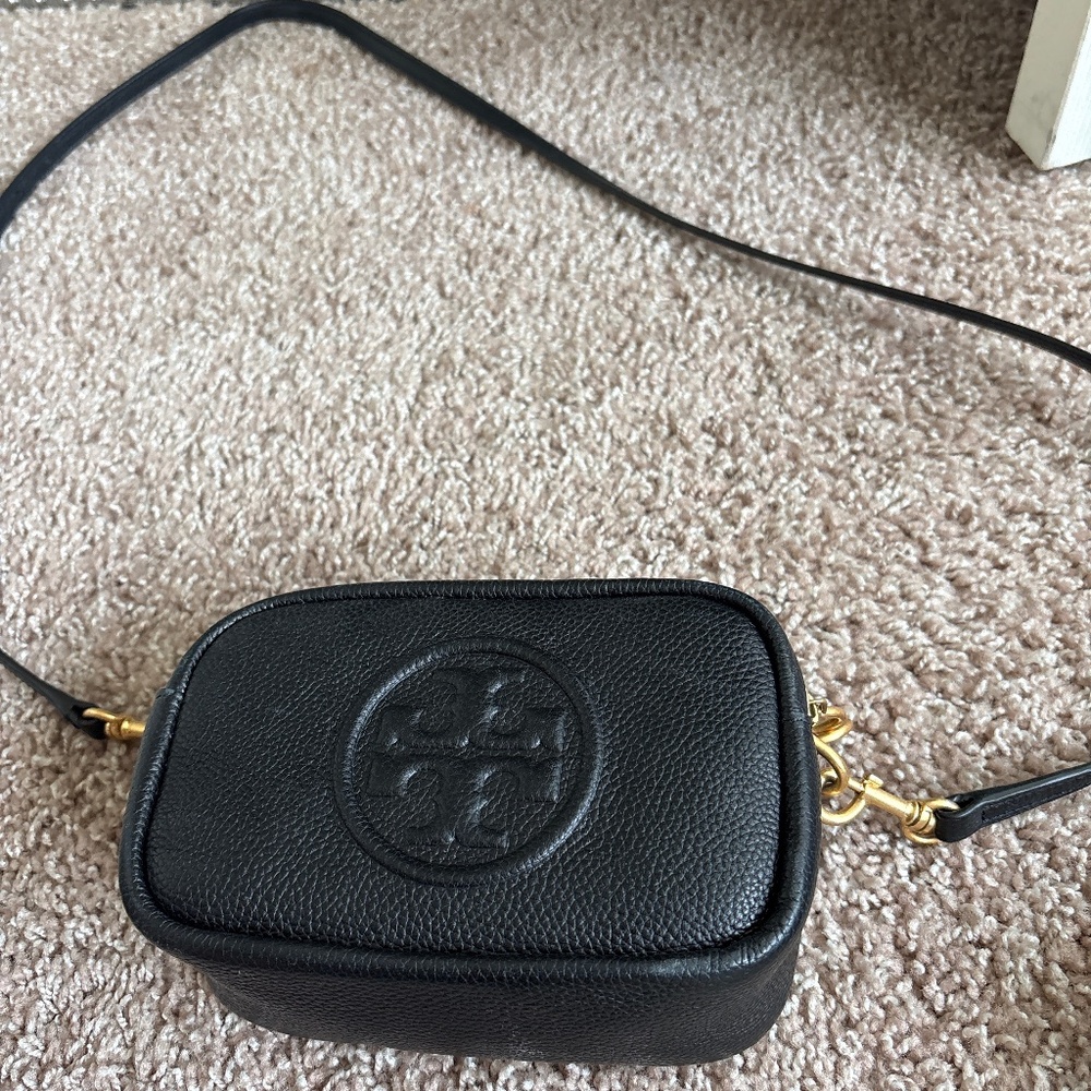 Tory Burch crossbody purse